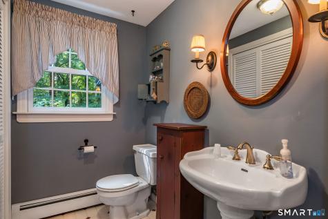 345 Nut Plains Road Guilford CT 06437