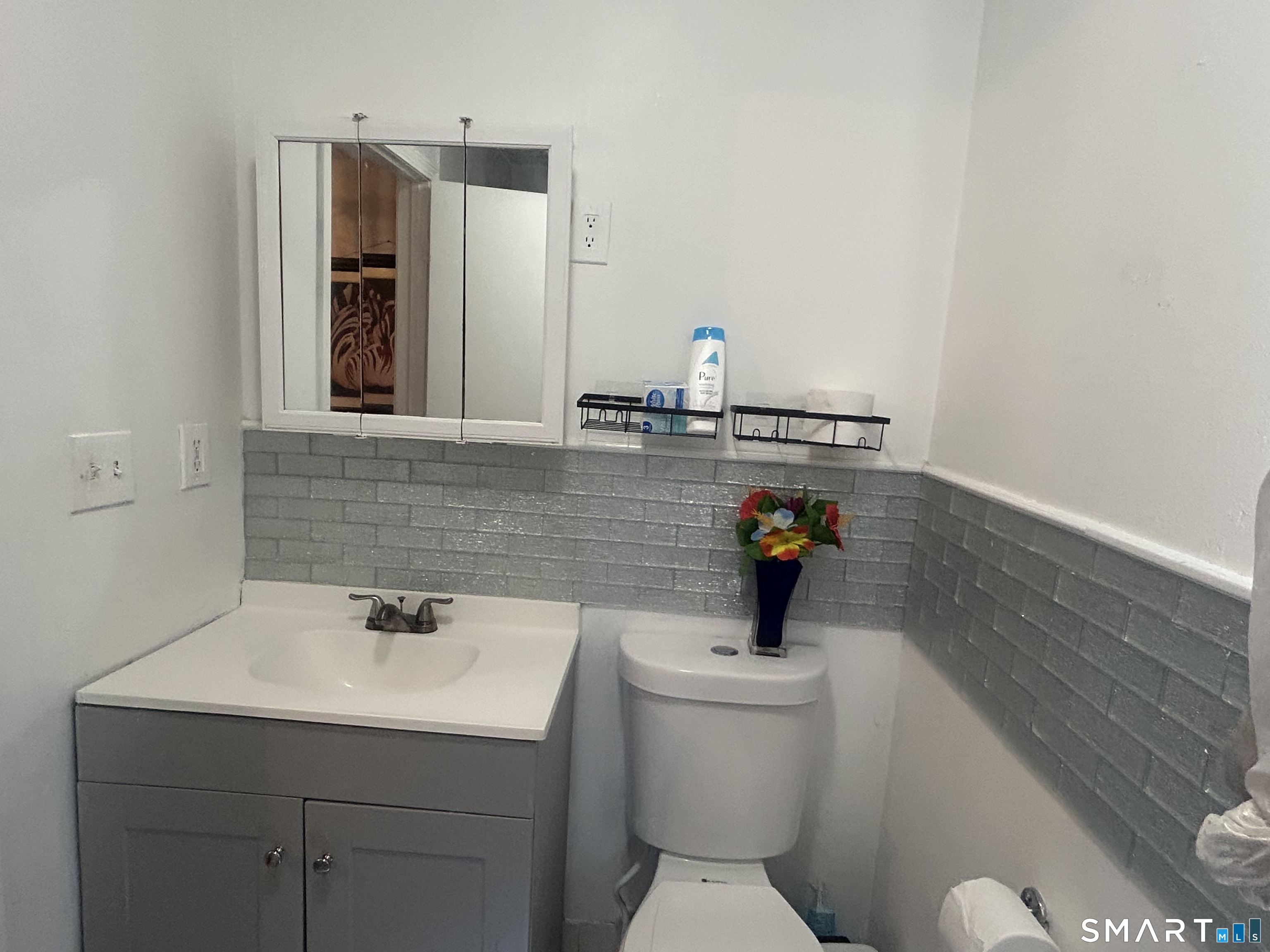 135 Pheasant Road West Haven CT 06516