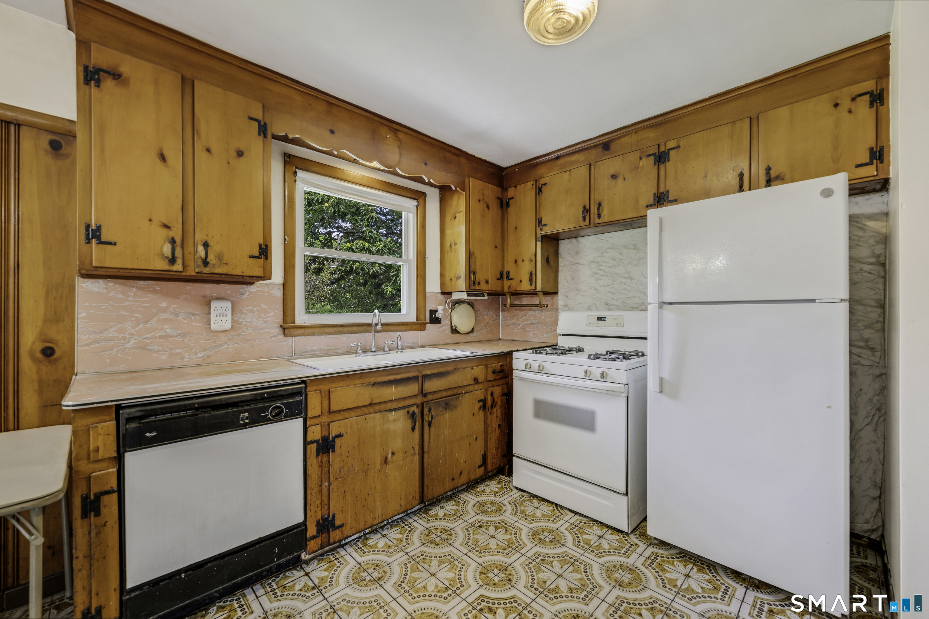 78 Perkins Avenue Waterbury CT 06704