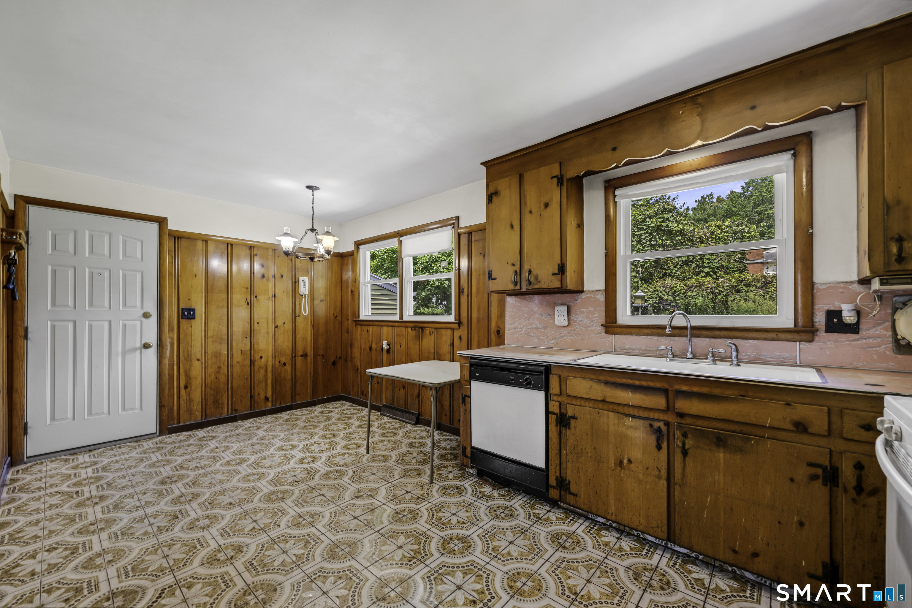78 Perkins Avenue Waterbury CT 06704