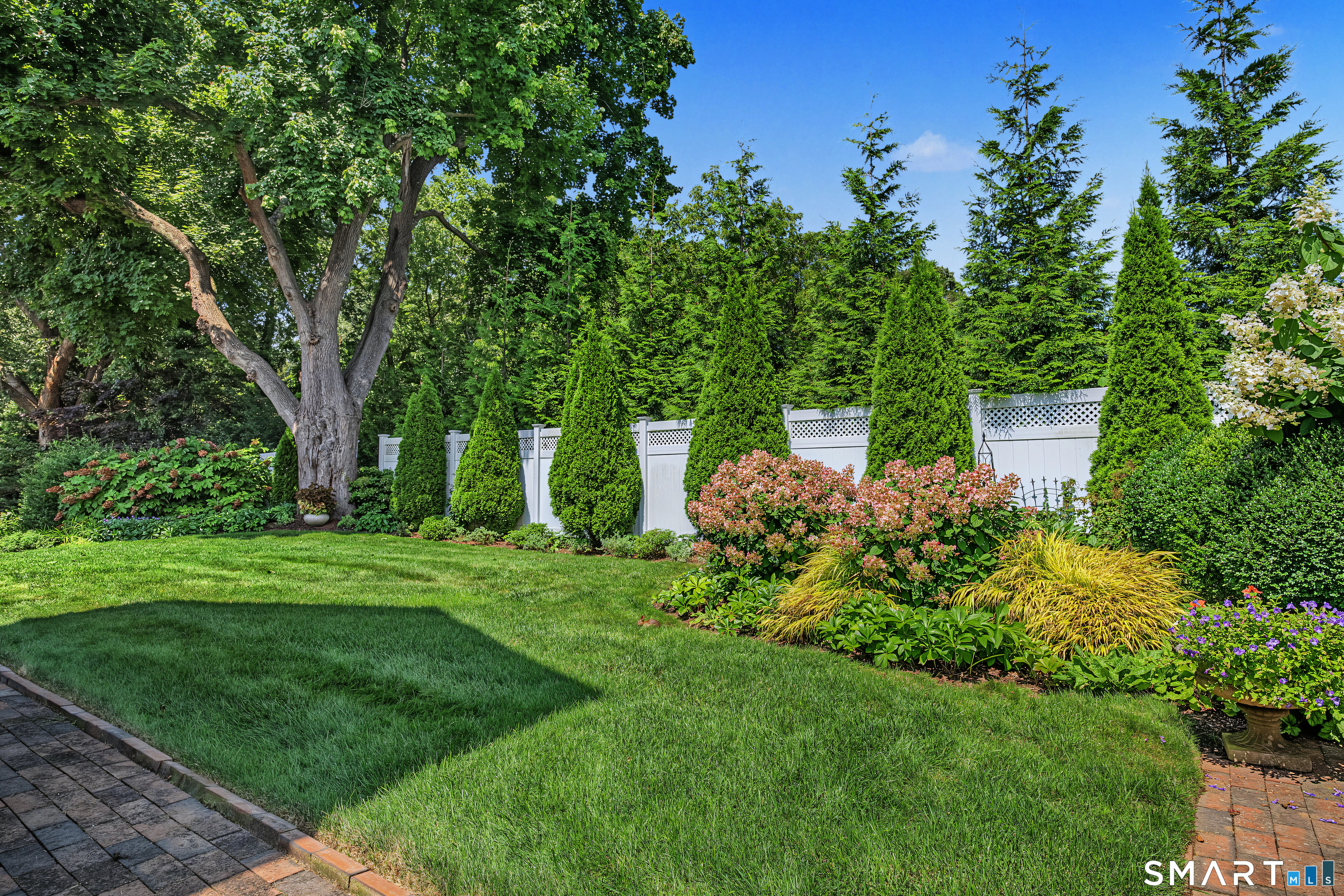 16 North Avenue Madison CT 06443