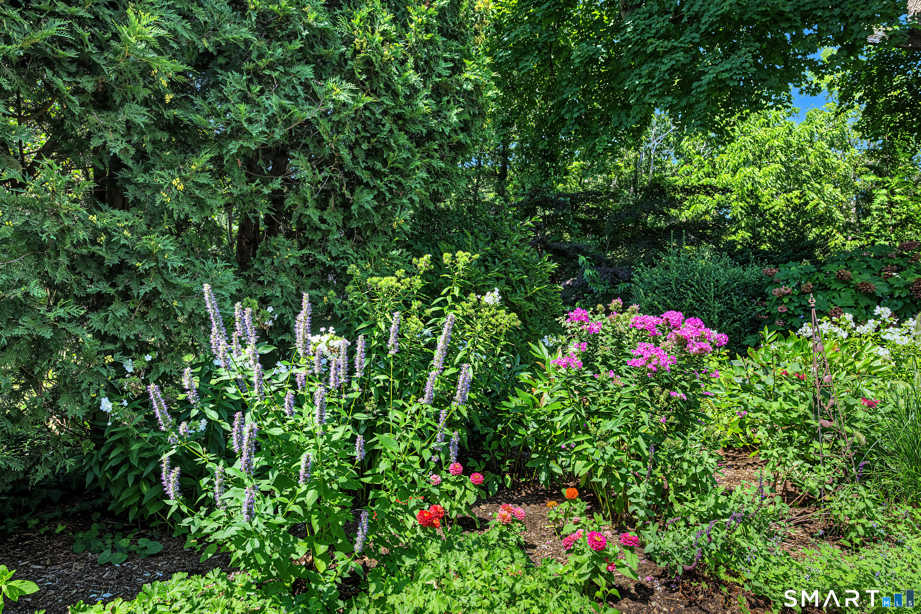 16 North Avenue Madison CT 06443