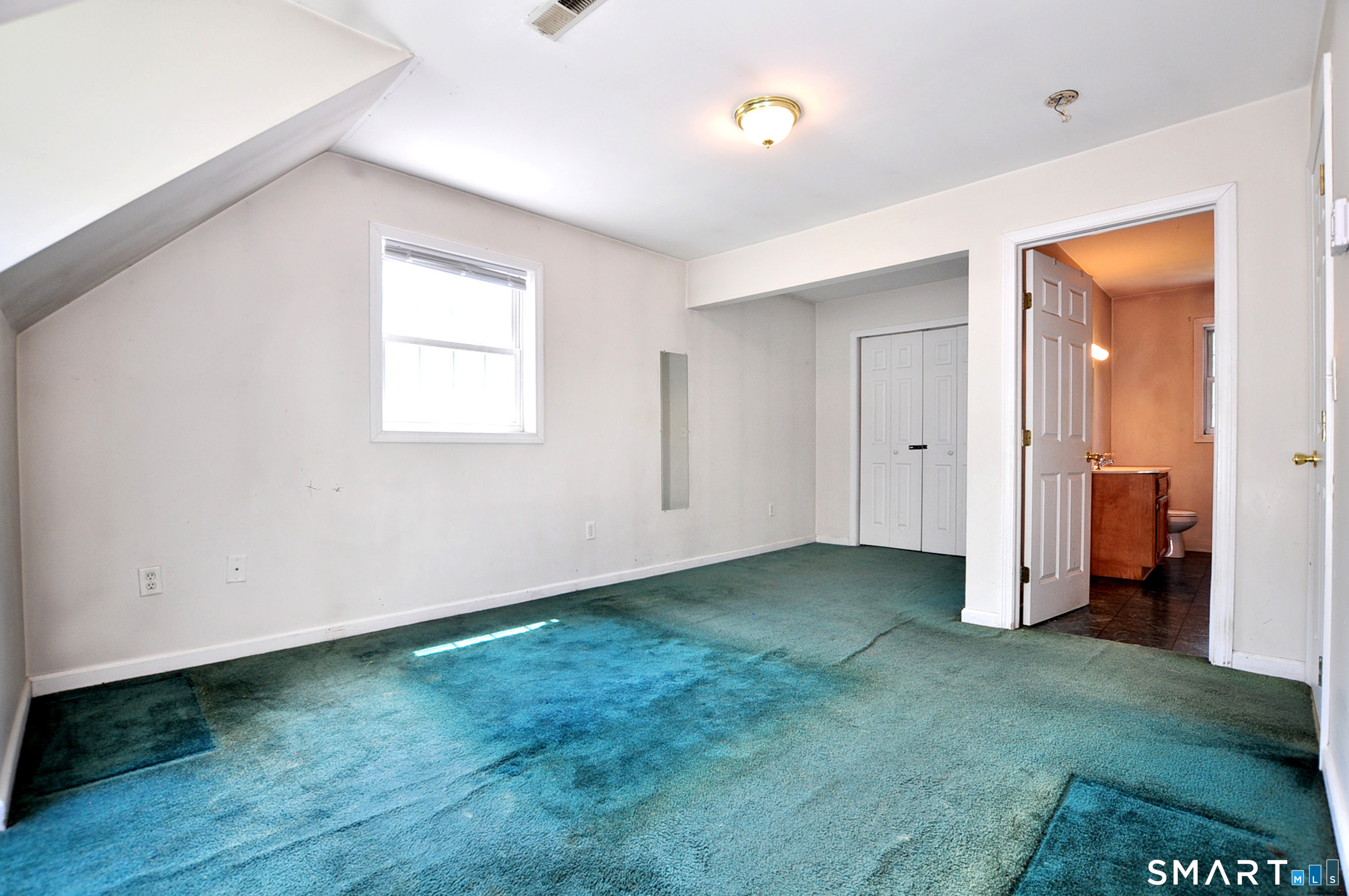 17 Irene Avenue Waterbury CT 06705