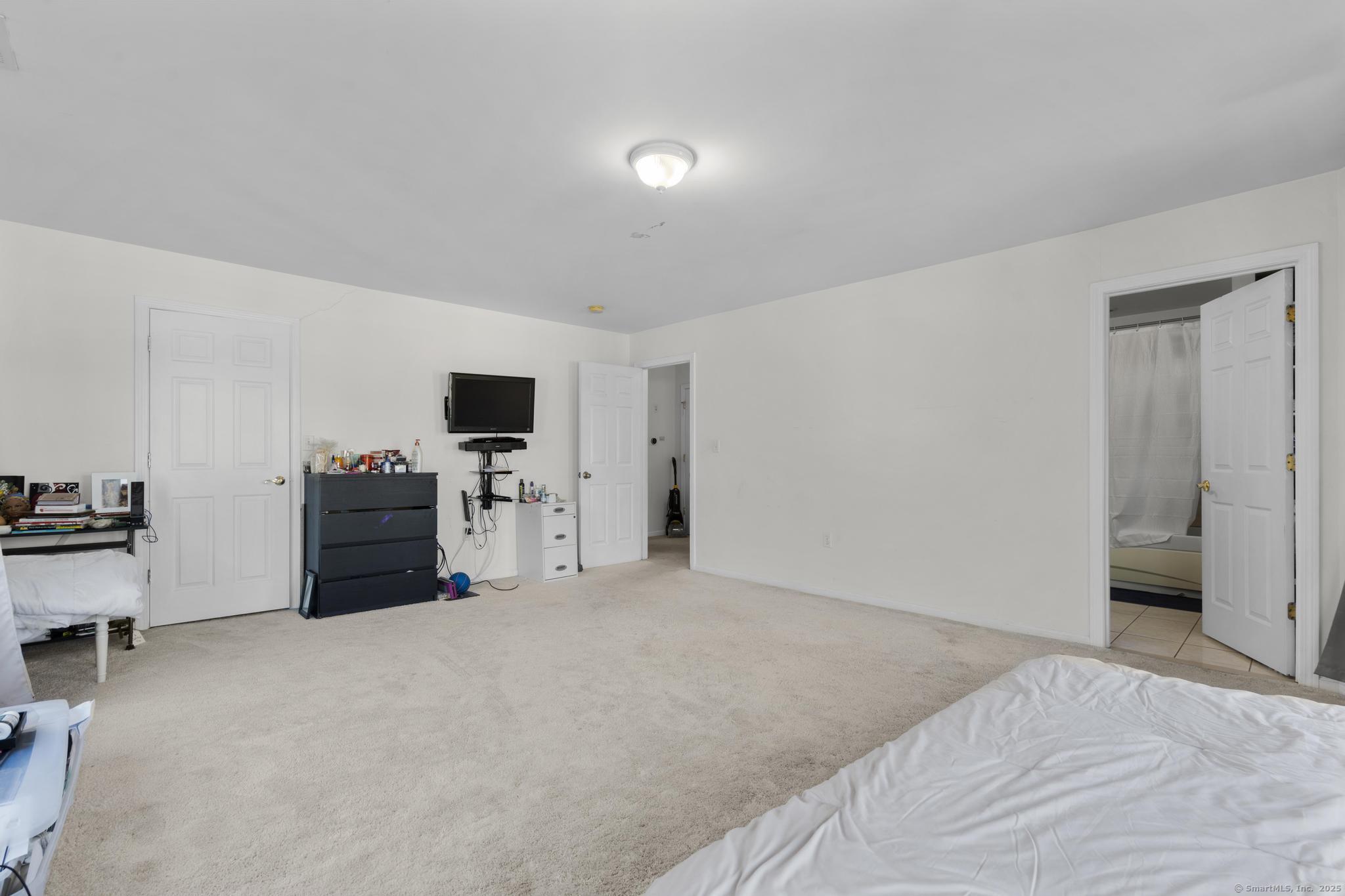 39 Infield Street Bridgeport CT 06606