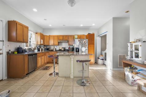 39 Infield Street Bridgeport CT 06606