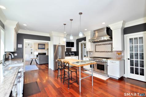 82 Indian Hill Road Canton CT 06019