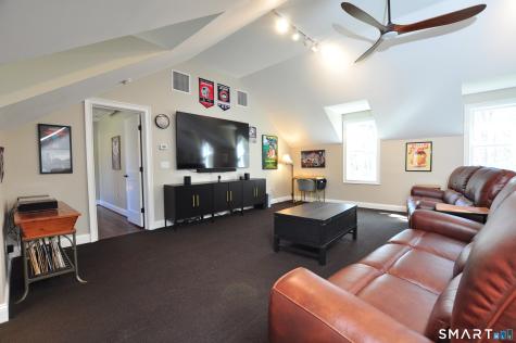 82 Indian Hill Road Canton CT 06019