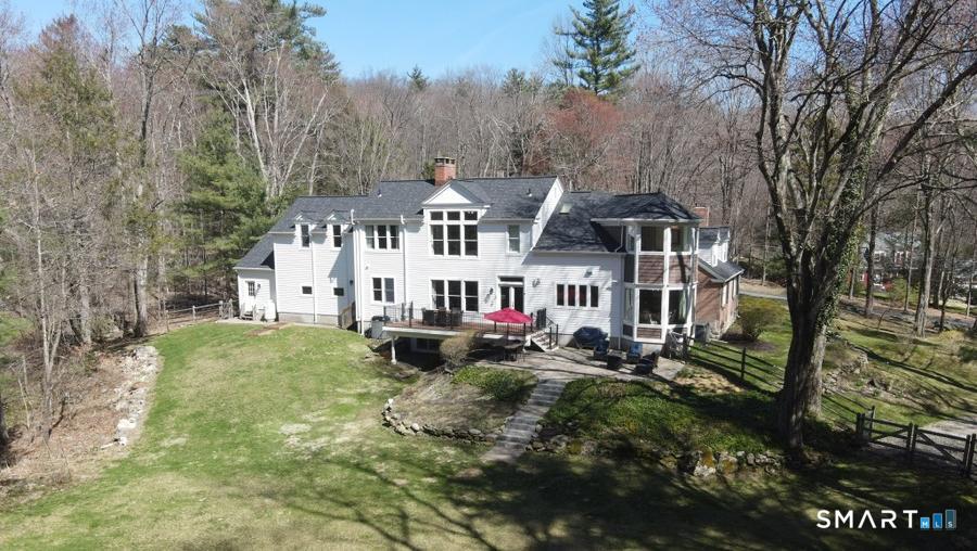 82 Indian Hill Road Canton CT 06019