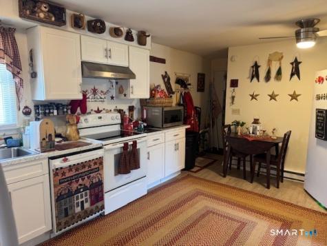 39 Courtney Lane Killingly CT 06241