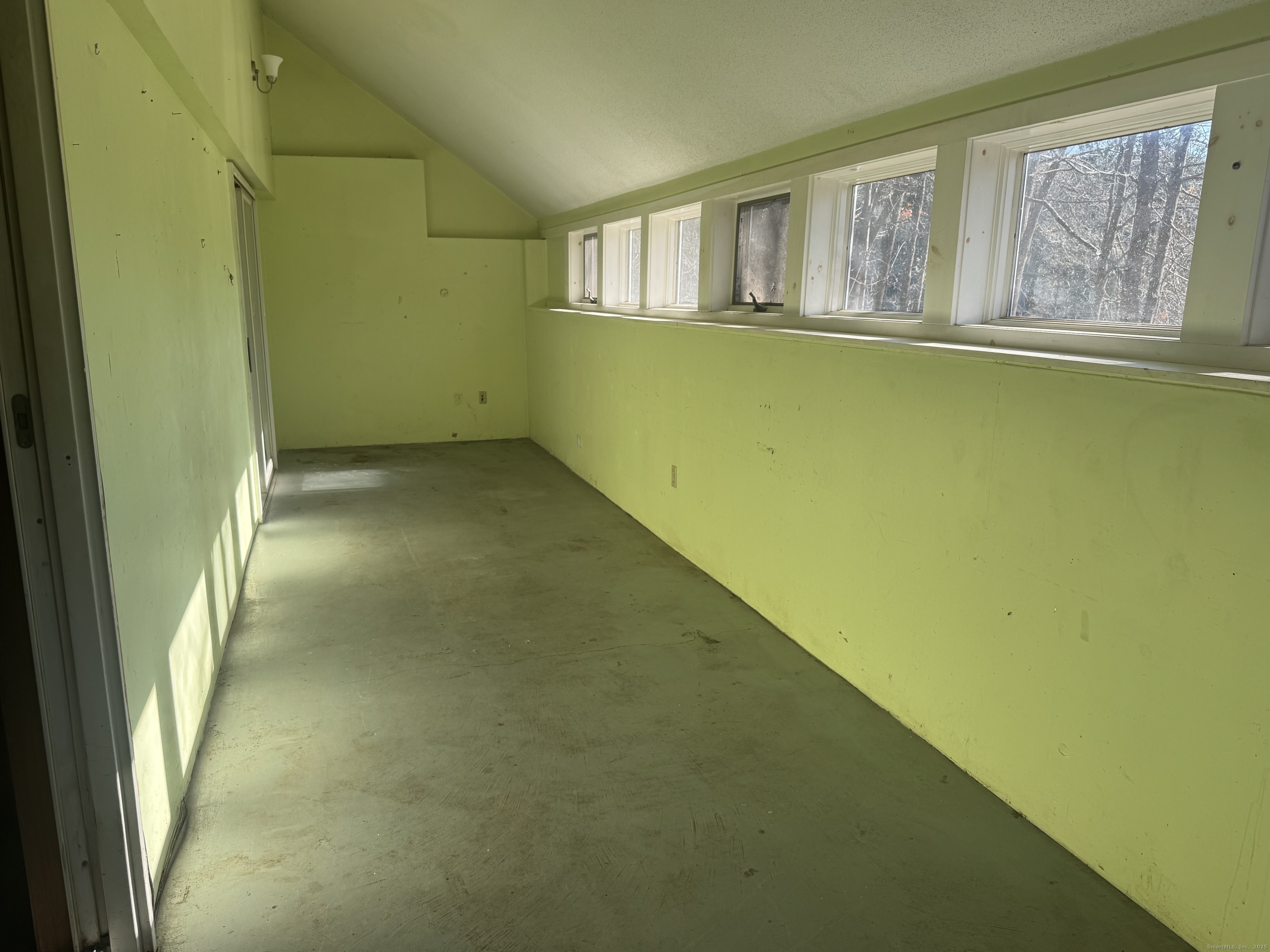 121 Gracey Road Canton CT 06019