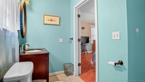 1371 Old North Colony Road Meriden CT 06450