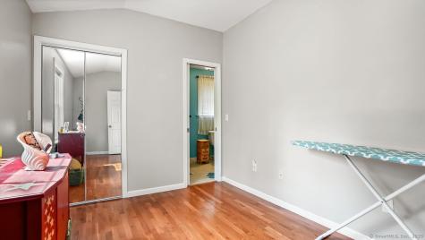 1371 Old North Colony Road Meriden CT 06450