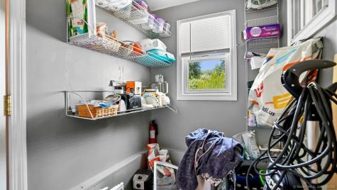 1371 Old North Colony Road Meriden CT 06450