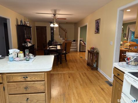93 Ridgewood Avenue Stamford CT 06907