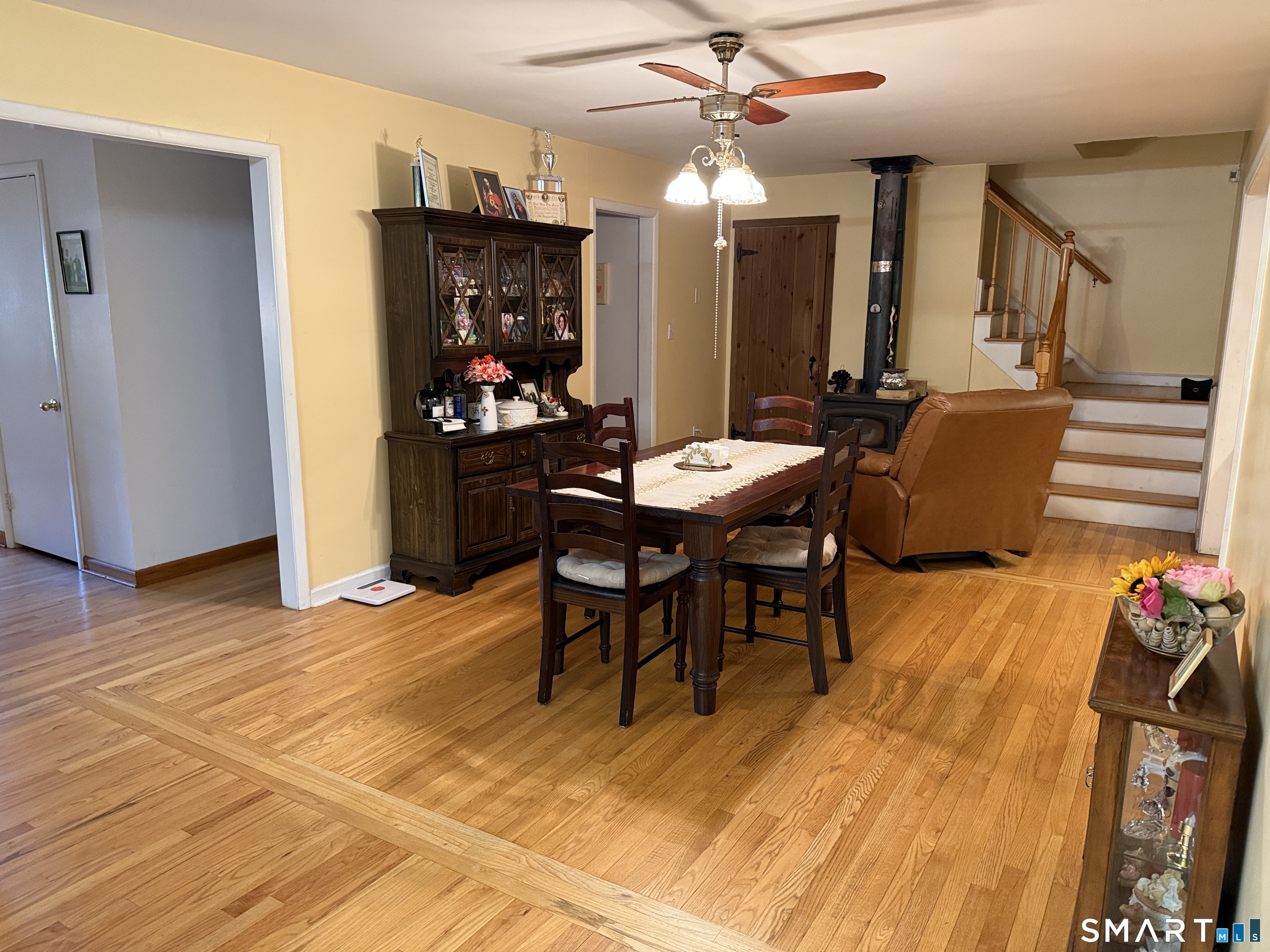 93 Ridgewood Avenue Stamford CT 06907