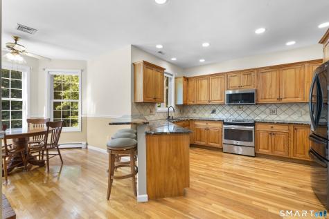 14 Wychwood Lane Oxford CT 06478