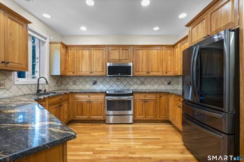 14 Wychwood Lane Oxford CT 06478
