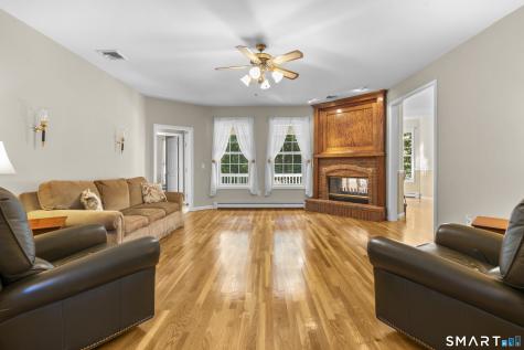 14 Wychwood Lane Oxford CT 06478