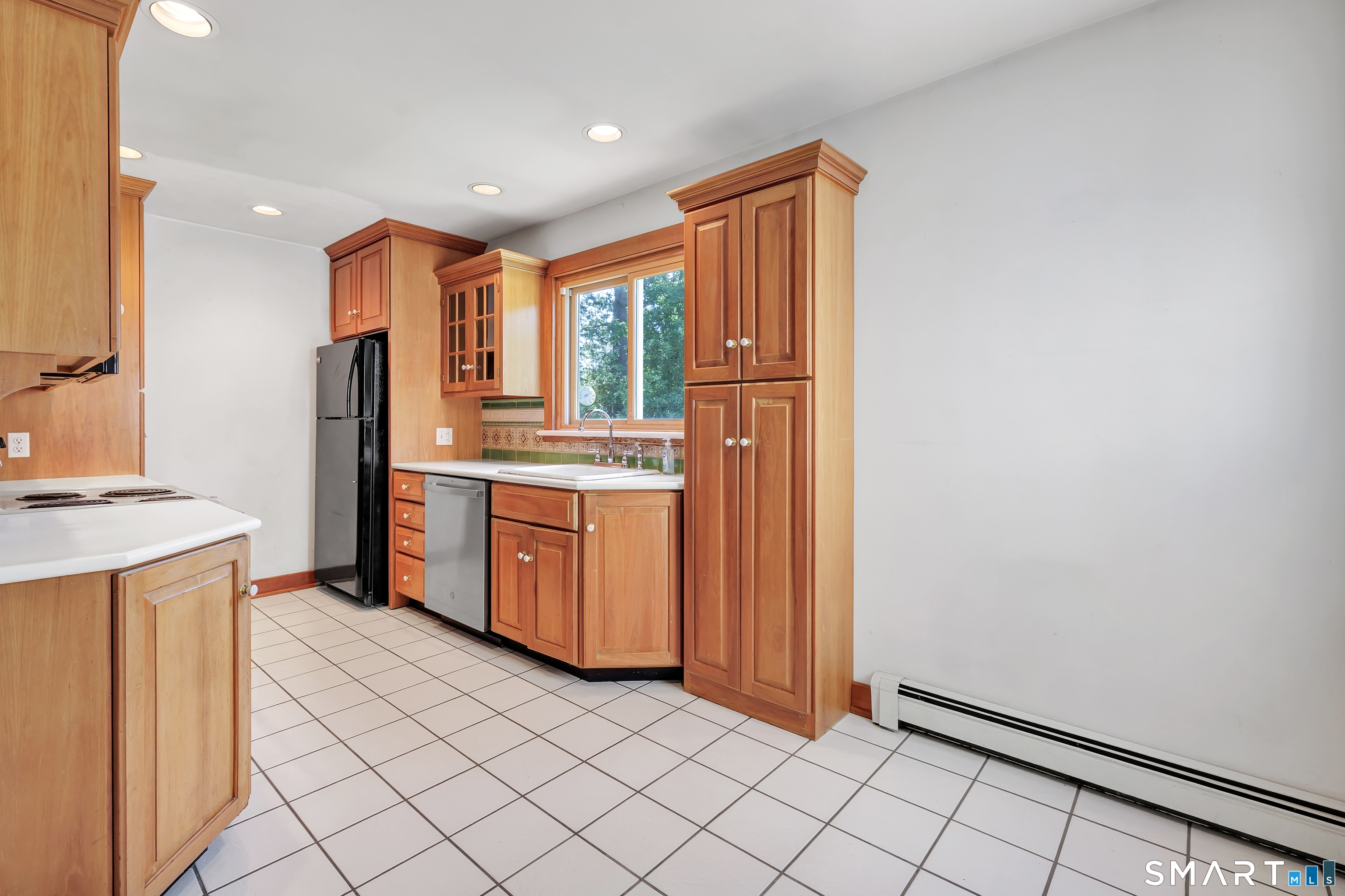 105 Castle Drive Stratford CT 06614