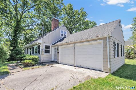 105 Castle Drive Stratford CT 06614