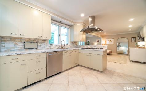 47 Windsor Road North Haven CT 06473