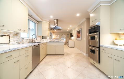 47 Windsor Road North Haven CT 06473