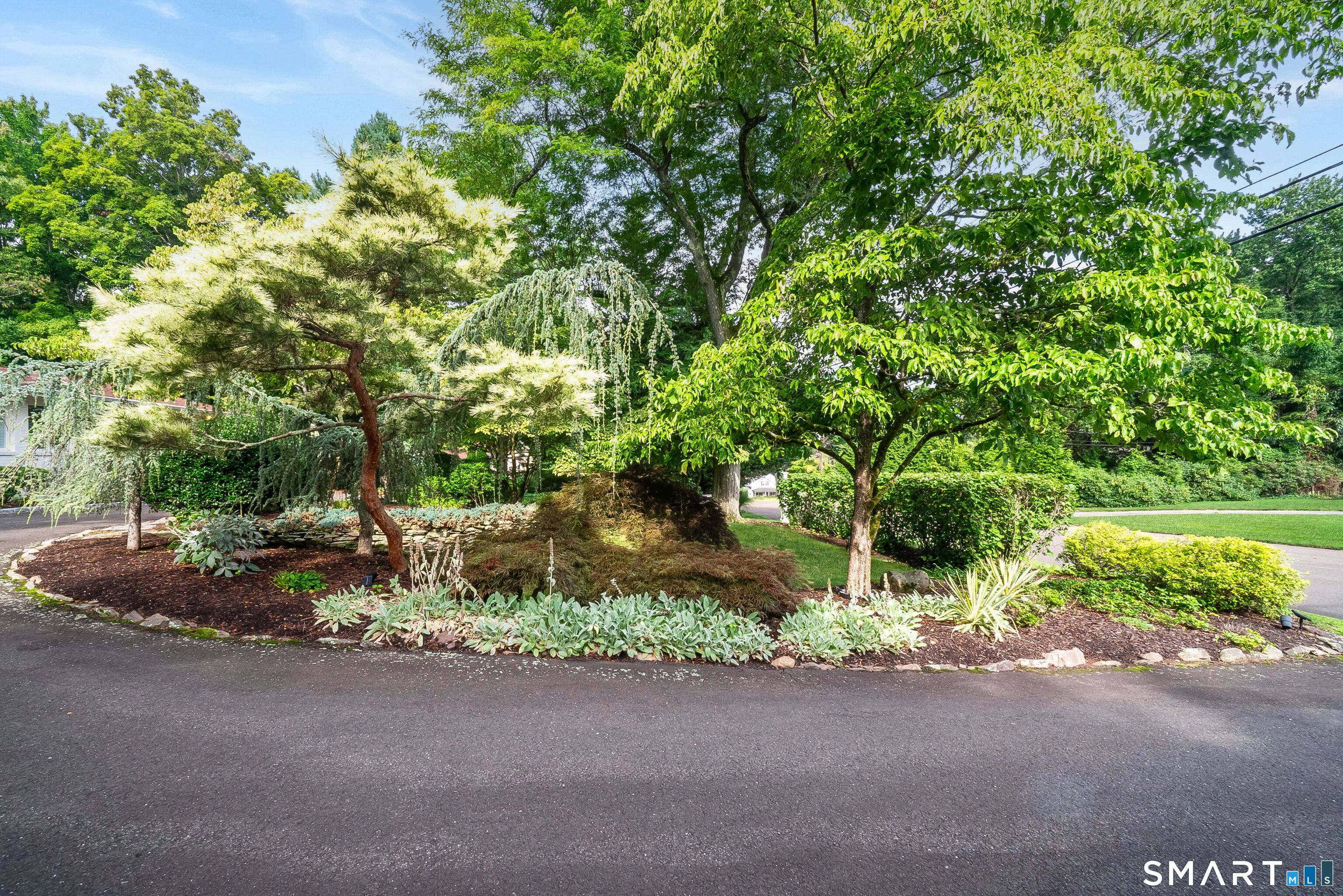 47 Windsor Road North Haven CT 06473