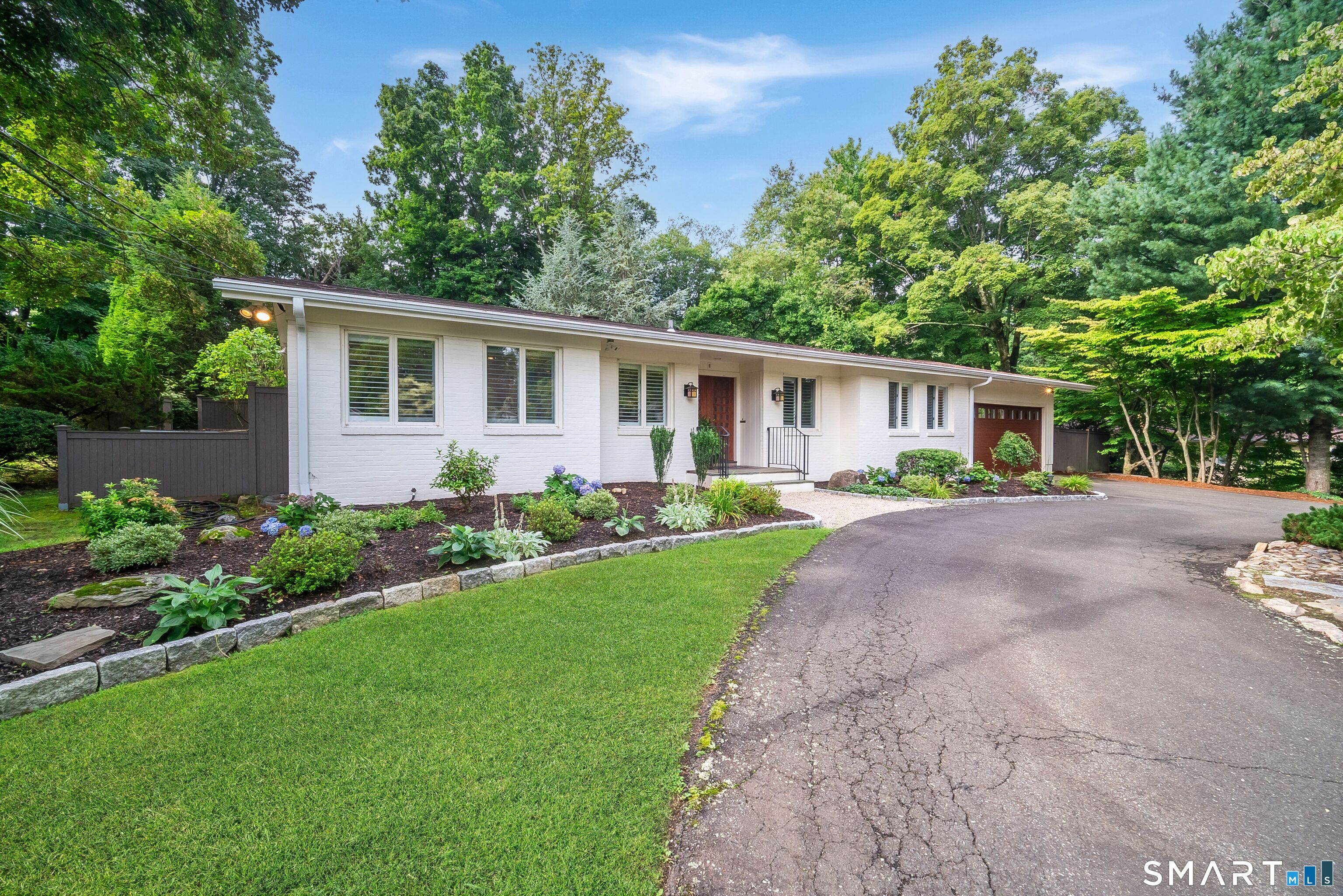 47 Windsor Road North Haven CT 06473