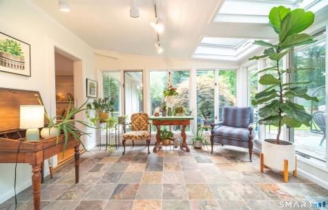 47 Windsor Road North Haven CT 06473