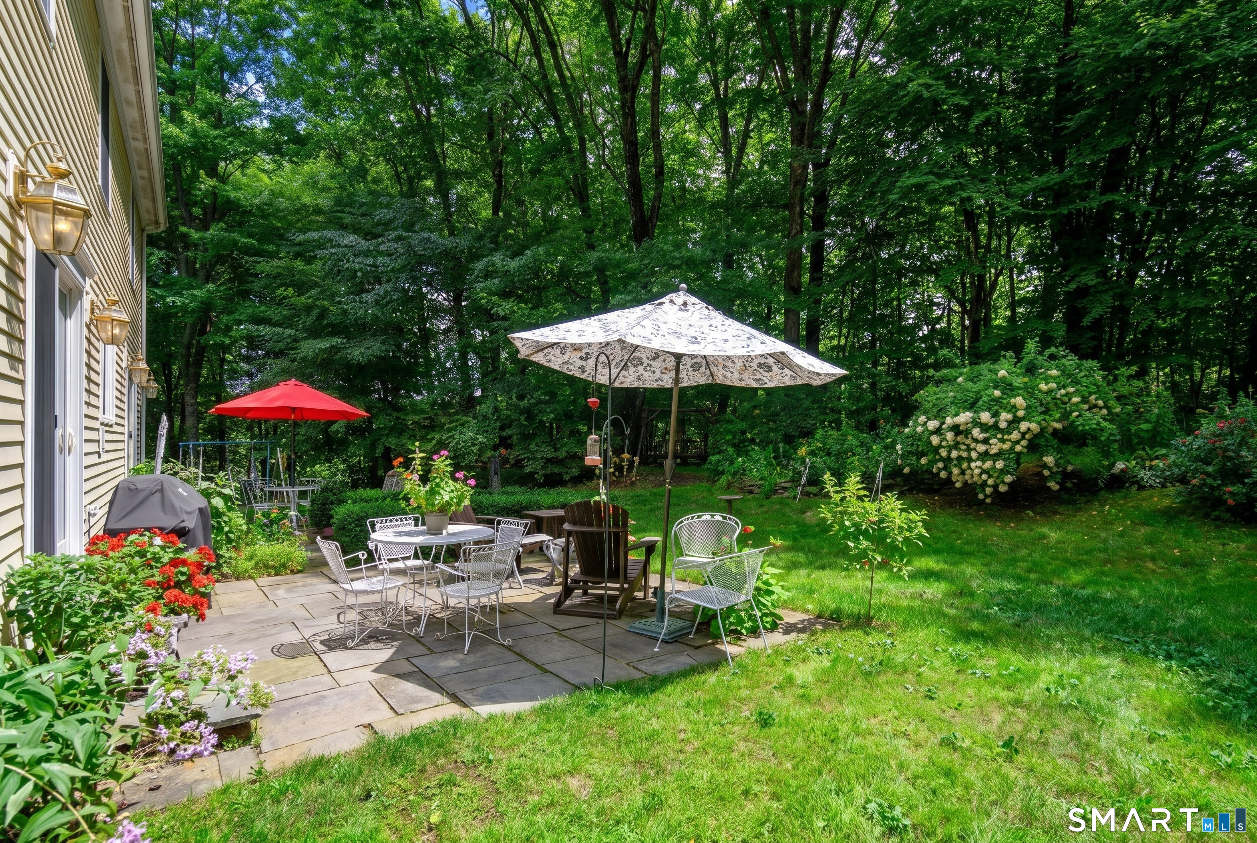 16 Jonathan Drive Roxbury CT 06783