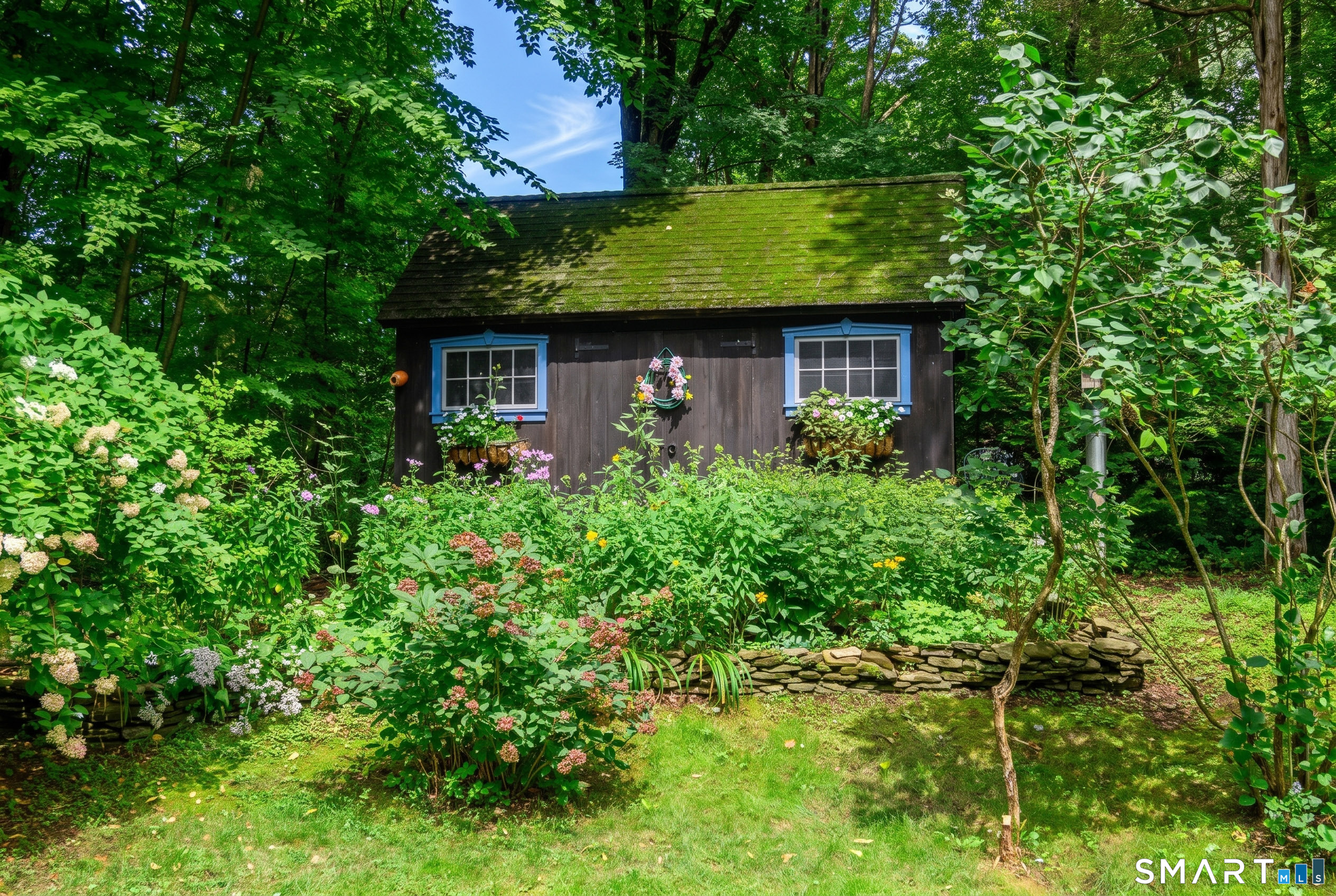 16 Jonathan Drive Roxbury CT 06783