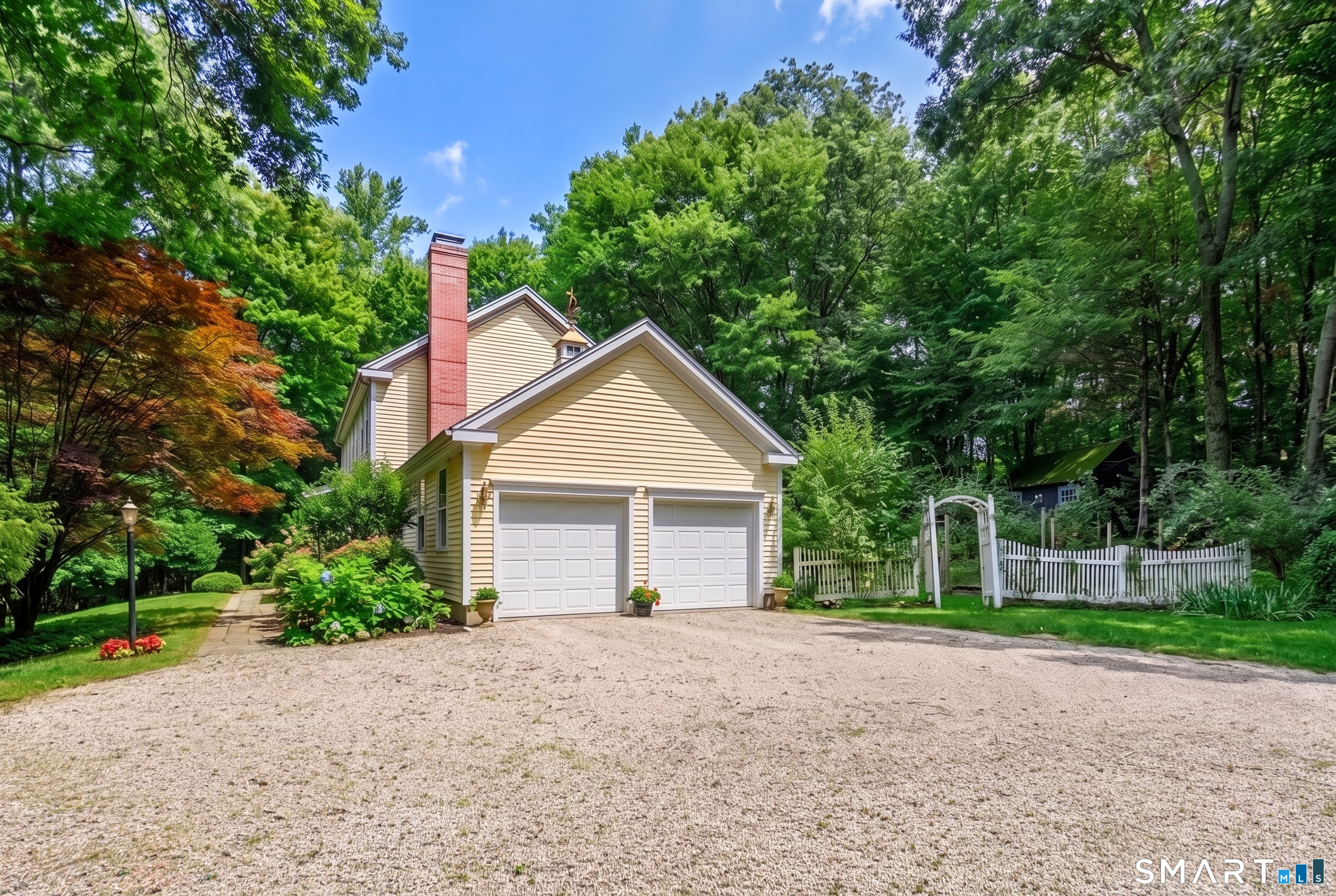 16 Jonathan Drive Roxbury CT 06783