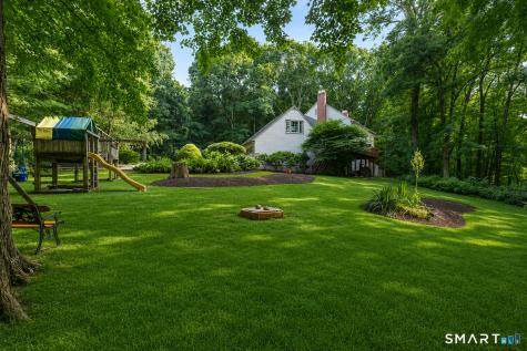 6 Valley Court Bethel CT 06801