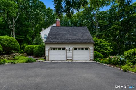 6 Valley Court Bethel CT 06801