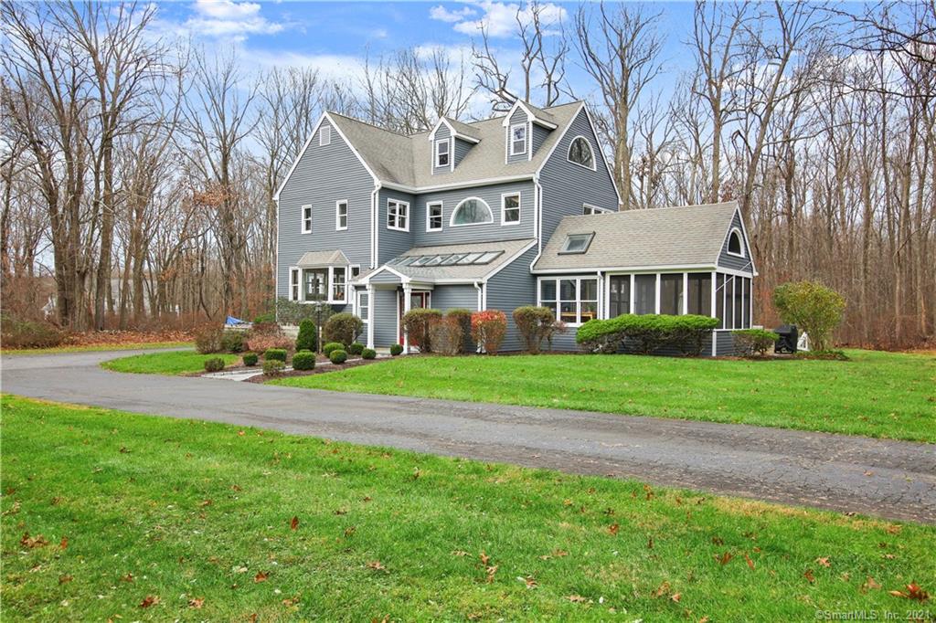 11 Tunxis Trail Redding CT 06896