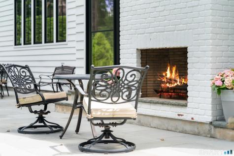 148 Douglas Road New Canaan CT 06840