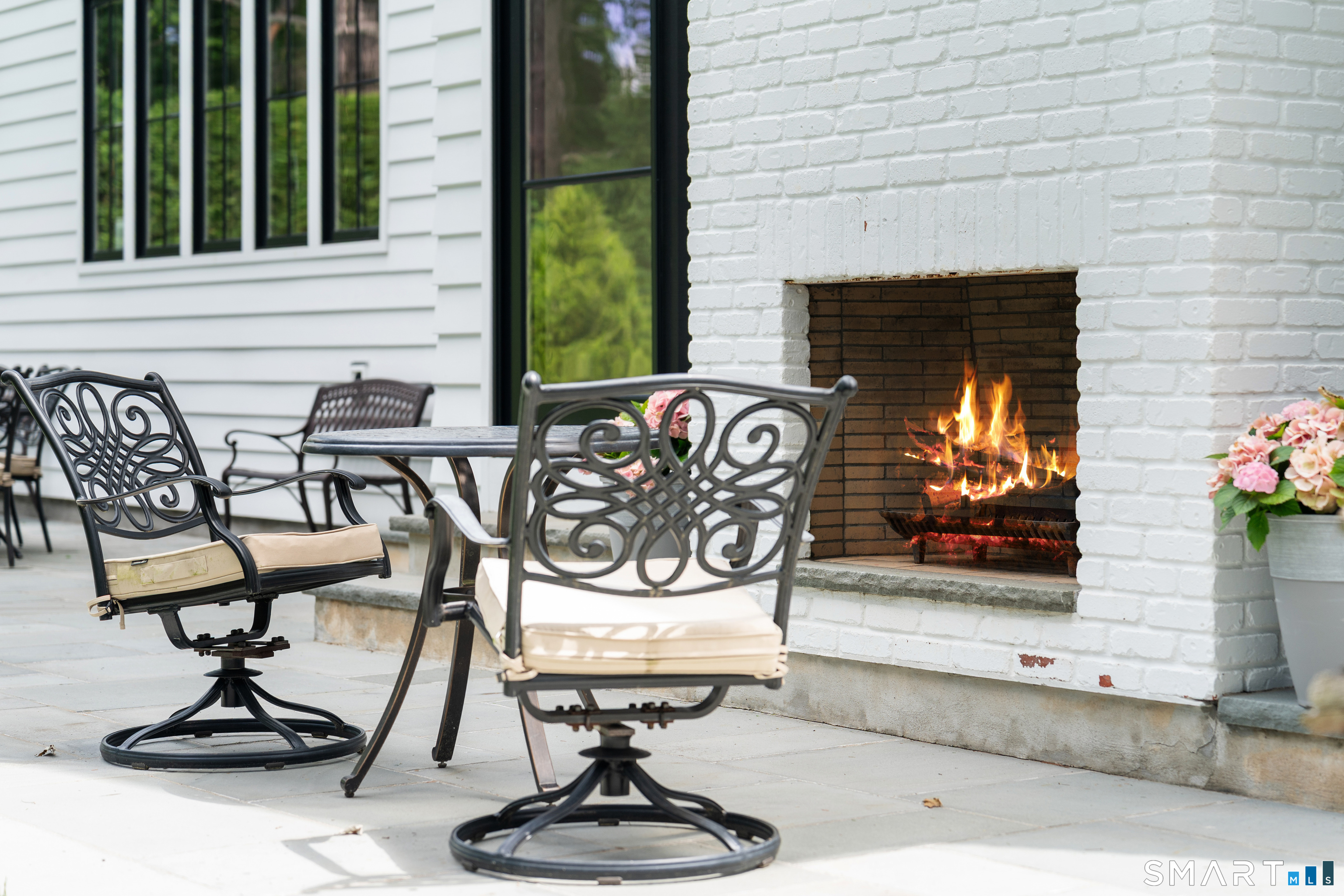 148 Douglas Road New Canaan CT 06840