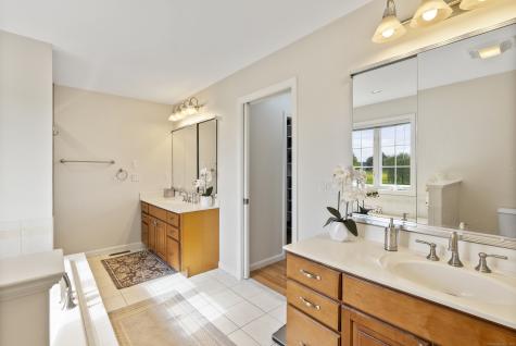 44 Farmstead Lane Suffield CT 06078