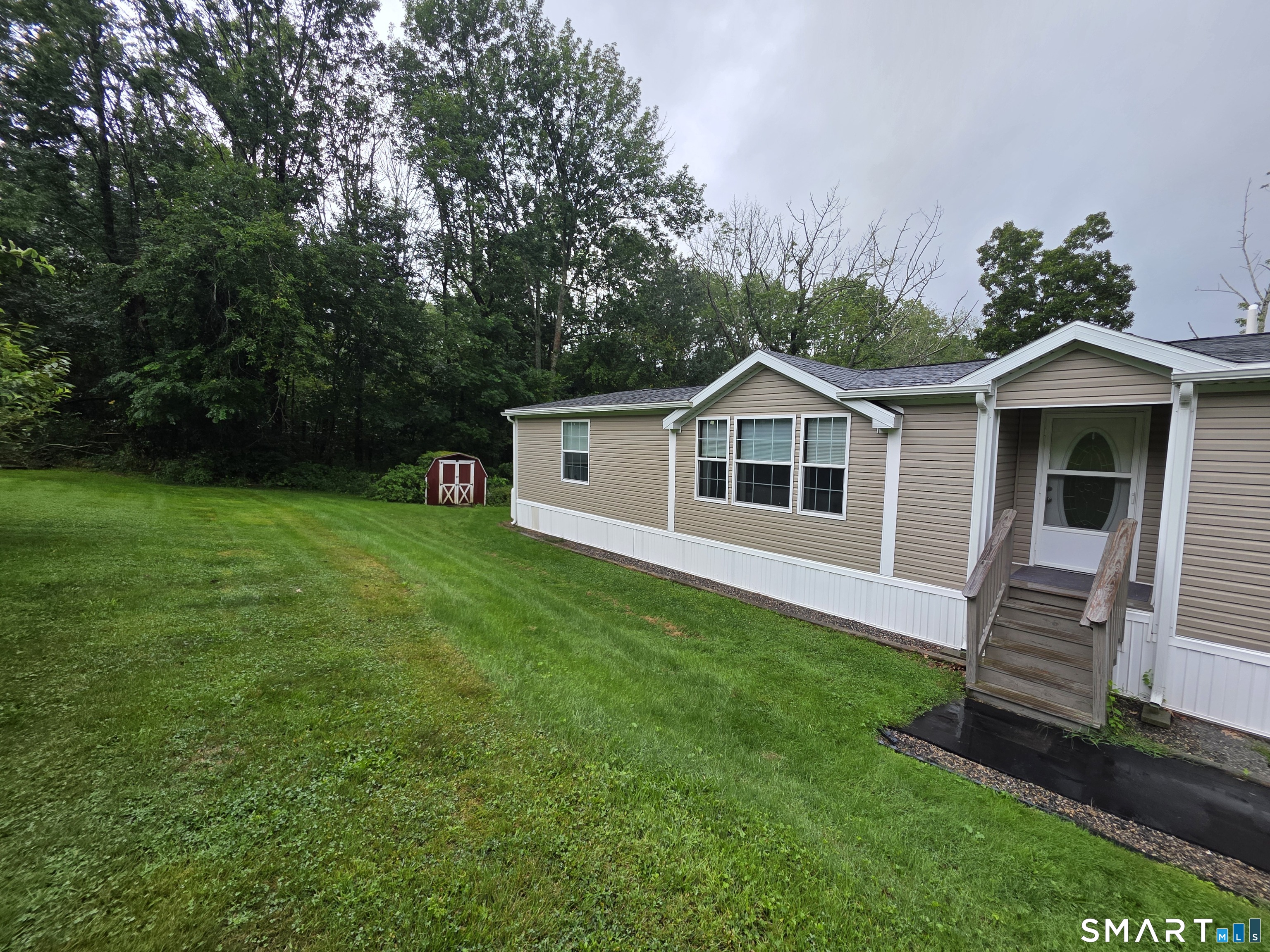 32 Richard Avenue Griswold CT 06351