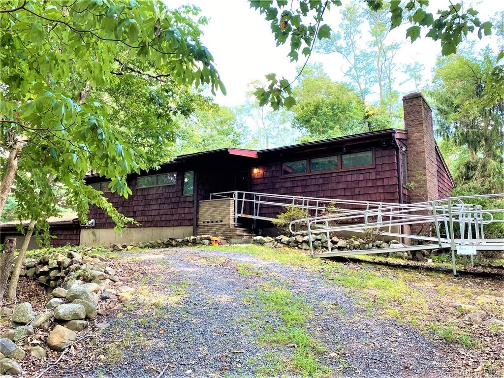 305 Main Street Hamden CT 06514