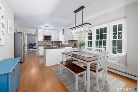 11 Cobblers Mill Road Newtown CT 06482