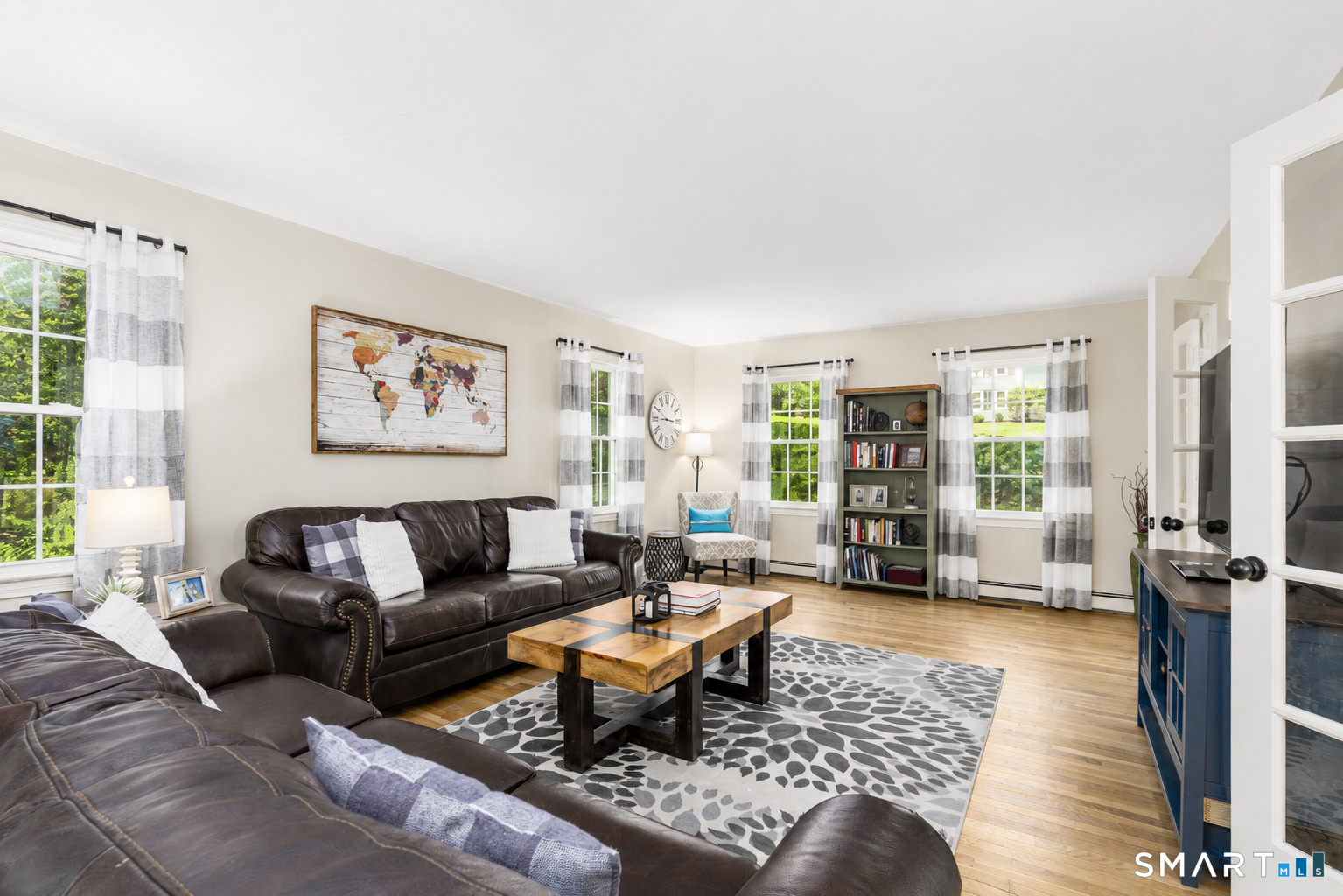 11 Cobblers Mill Road Newtown CT 06482