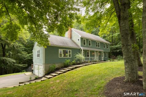 11 Cobblers Mill Road Newtown CT 06482