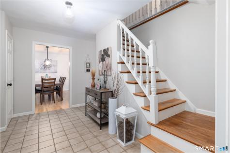 11 Cobblers Mill Road Newtown CT 06482