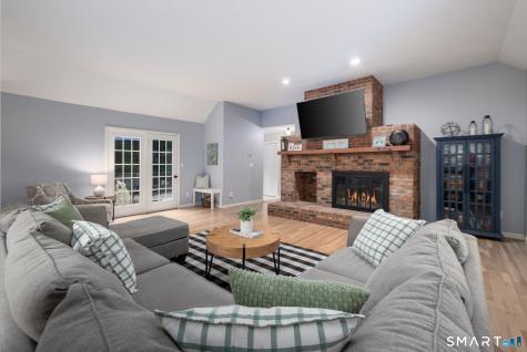 11 Cobblers Mill Road Newtown CT 06482