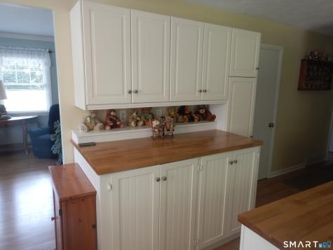 26 Beach Park Road Clinton CT 06413