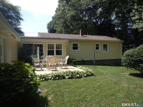 26 Beach Park Road Clinton CT 06413