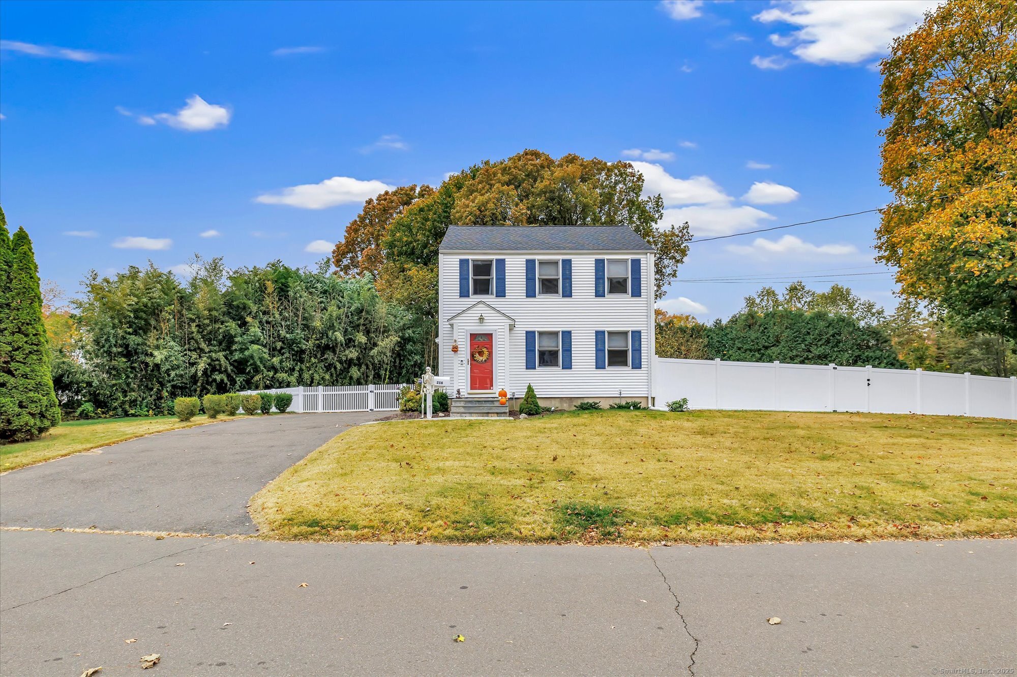 216 Ridge Road Stratford CT 06614