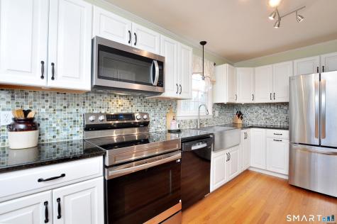 15 Stillman Road Bloomfield CT 06002