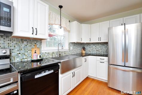 15 Stillman Road Bloomfield CT 06002